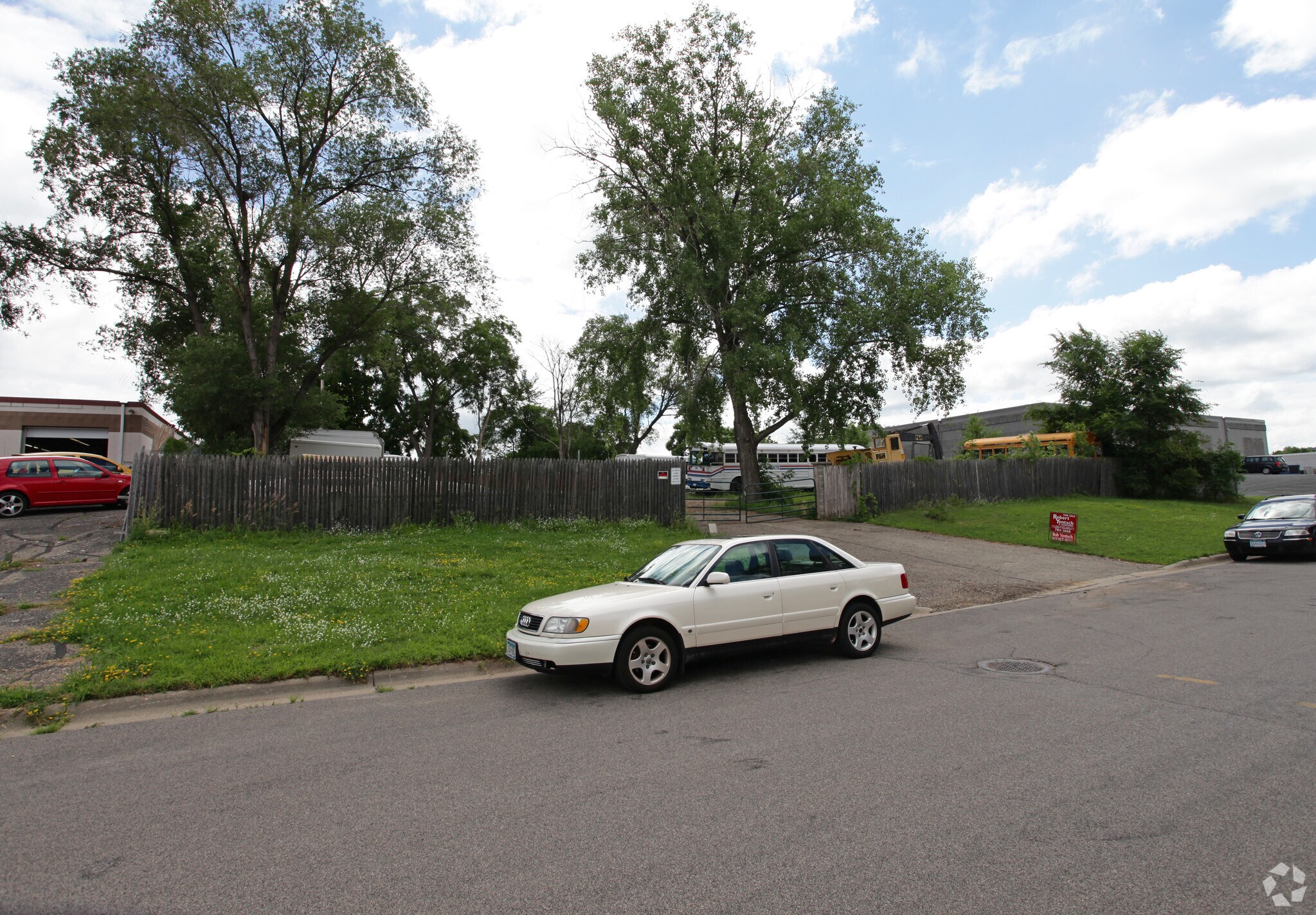 9712 Humboldt Ave S, Bloomington, MN for sale Primary Photo- Image 1 of 1