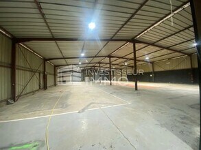 Industrial in Meaux for lease Interior Photo- Image 2 of 3