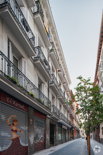 Retail in Madrid, MAD for lease - Building Photo - Image 1 of 3