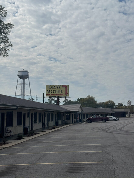 112 E Clinton St, Gray, GA for sale - Building Photo - Image 2 of 2