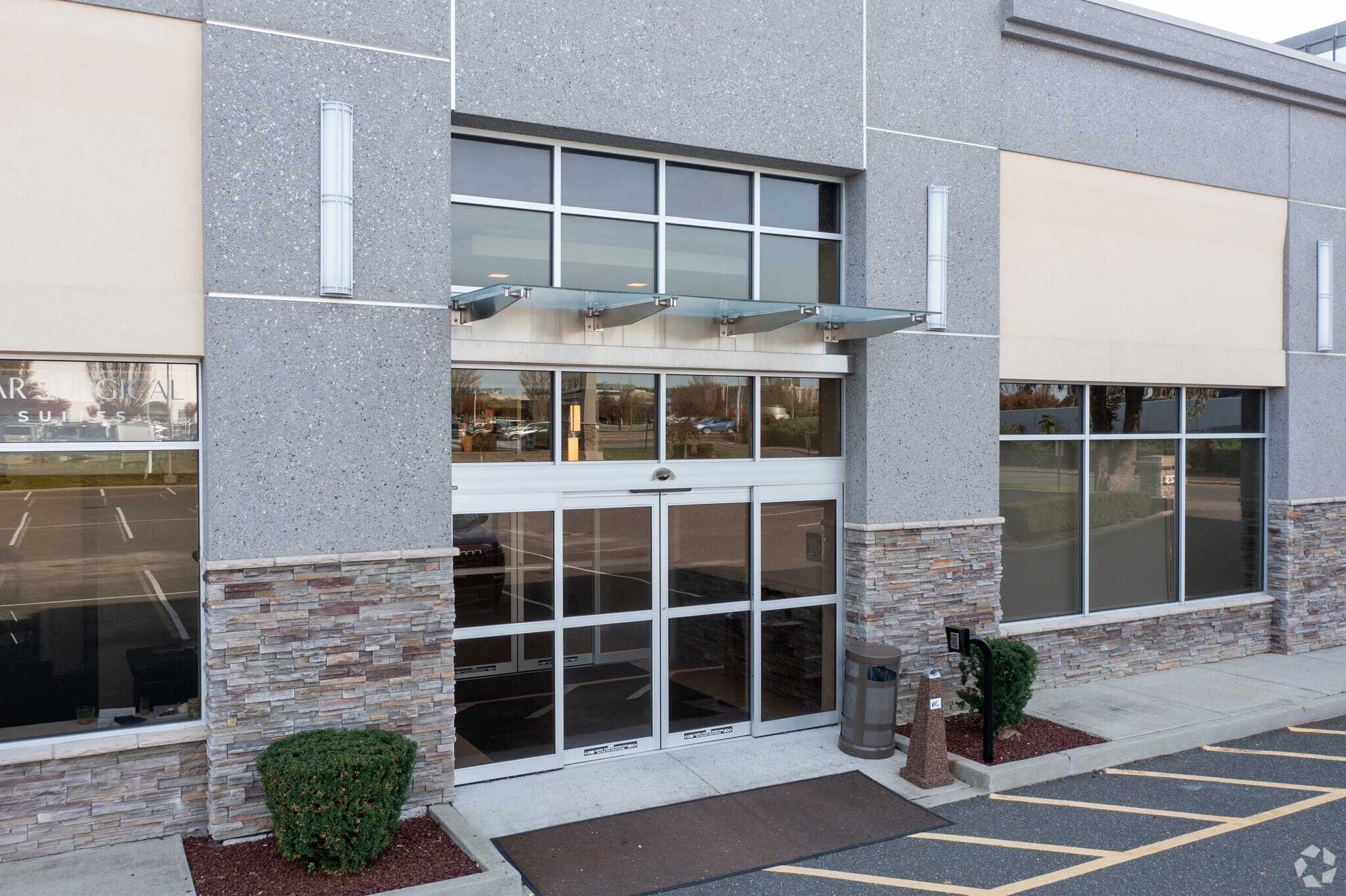 623 Stewart Ave, Garden City, NY 11530 Office/Medical for Lease