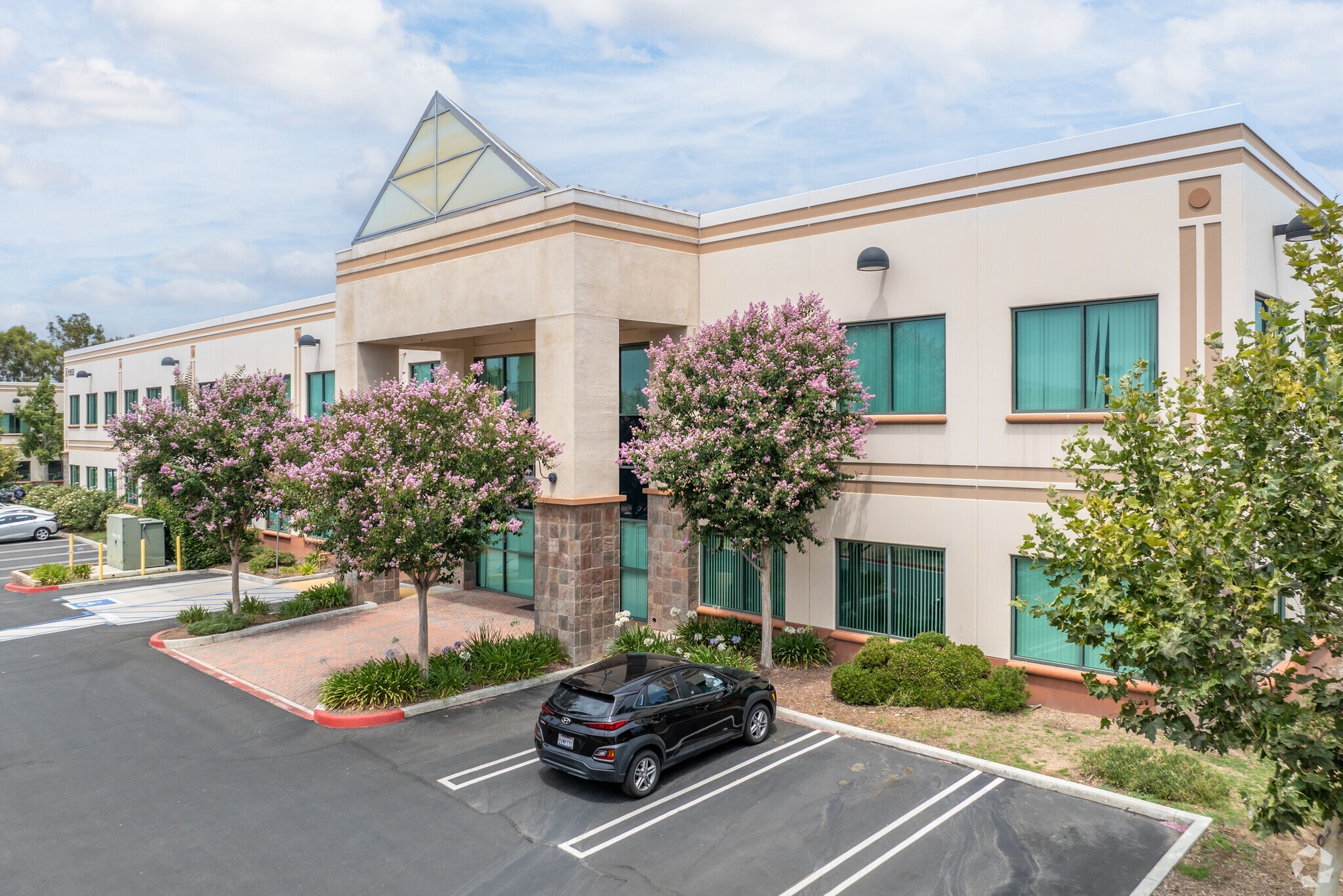 1955 Chicago Ave, Riverside, CA for lease Primary Photo- Image 1 of 5