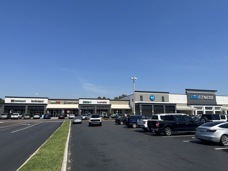 2527-2543 N Dale Mabry Hwy, Tampa, FL for lease - Building Photo - Image 3 of 5