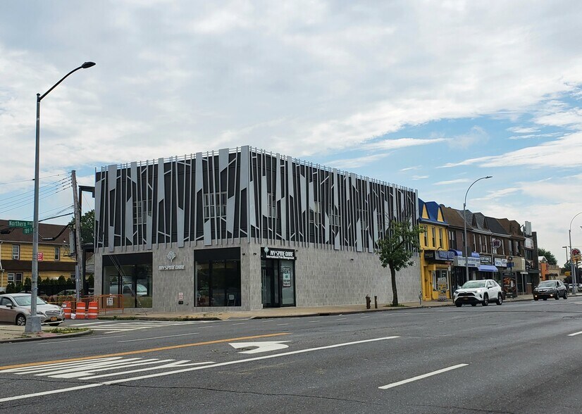 18816 Northern Blvd, Flushing, NY for sale - Building Photo - Image 1 of 1