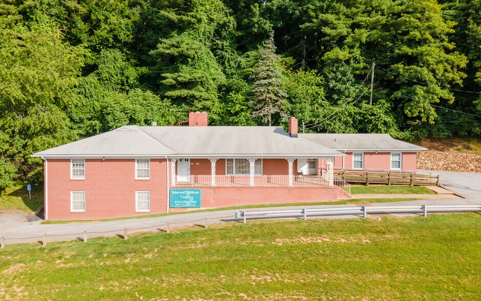 500 Glendale Rd, Galax, VA 24333