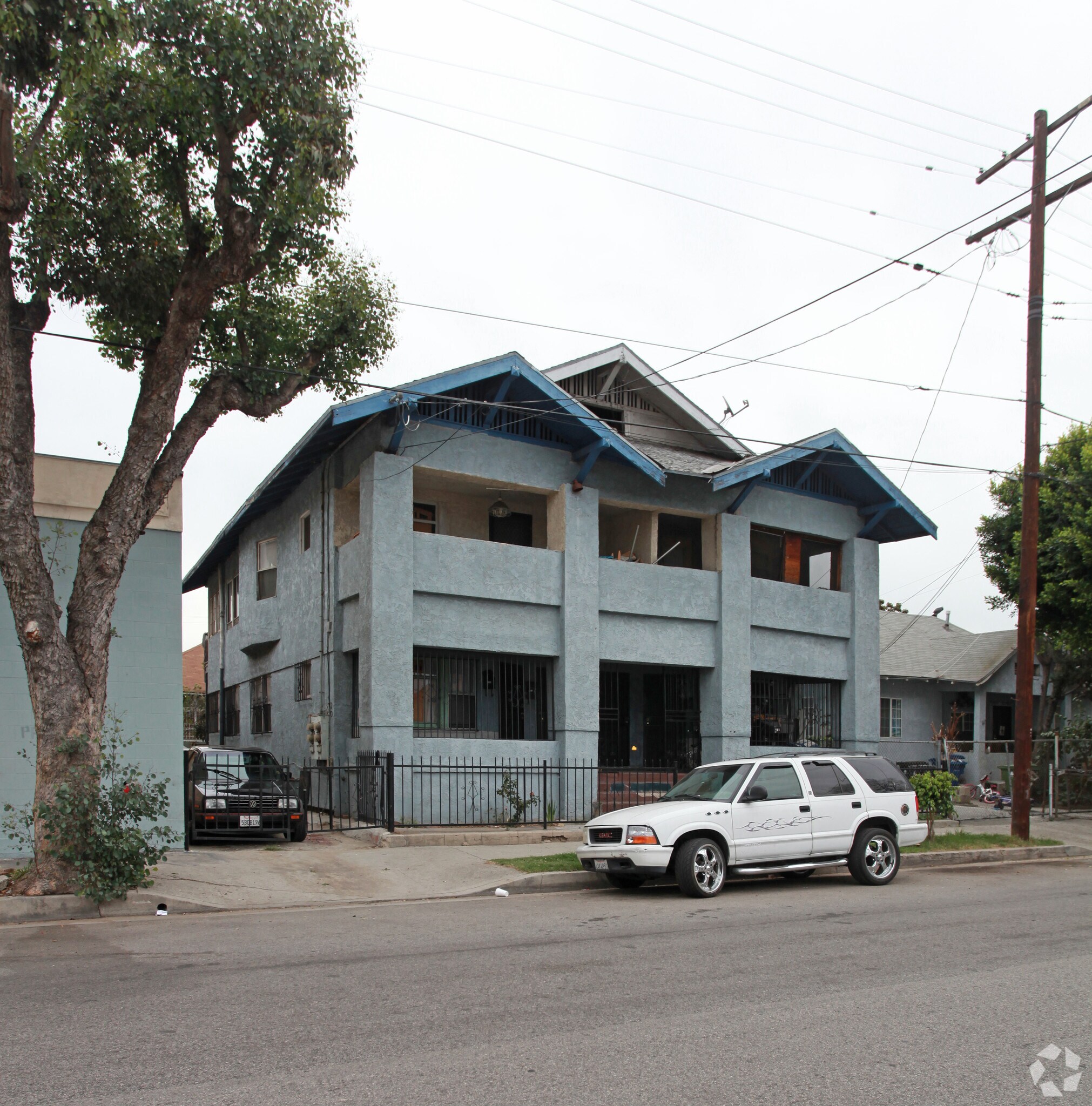 771-777 E 18th St, Los Angeles, CA for sale Primary Photo- Image 1 of 1