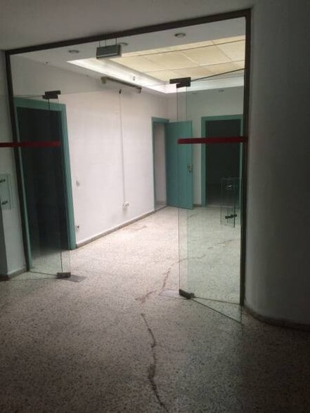 Retail in SEVILLA for lease - Interior Photo - Image 3 of 7