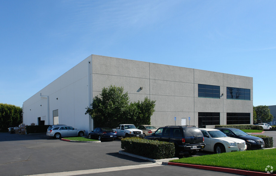 10775 Business Center Dr, Cypress, CA for lease - Building Photo - Image 1 of 3