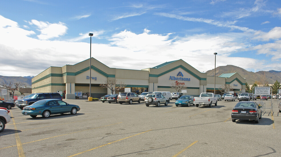 1128 N Miller St, Wenatchee, WA for sale - Building Photo - Image 1 of 4