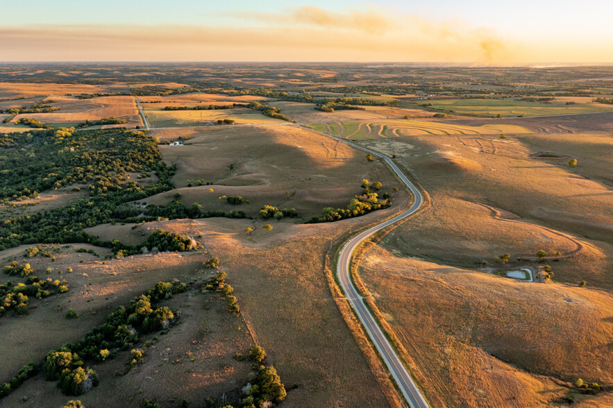 0000 00000 Hi-View Dr, Manhattan, KS for sale - Primary Photo - Image 1 of 66