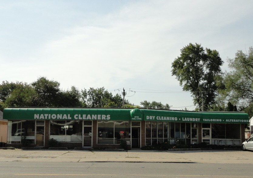 1012 W Jefferson St, Joliet, IL 60435