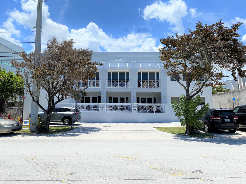 9830 SW 77th Ave, Miami, FL for lease - Building Photo - Image 1 of 10