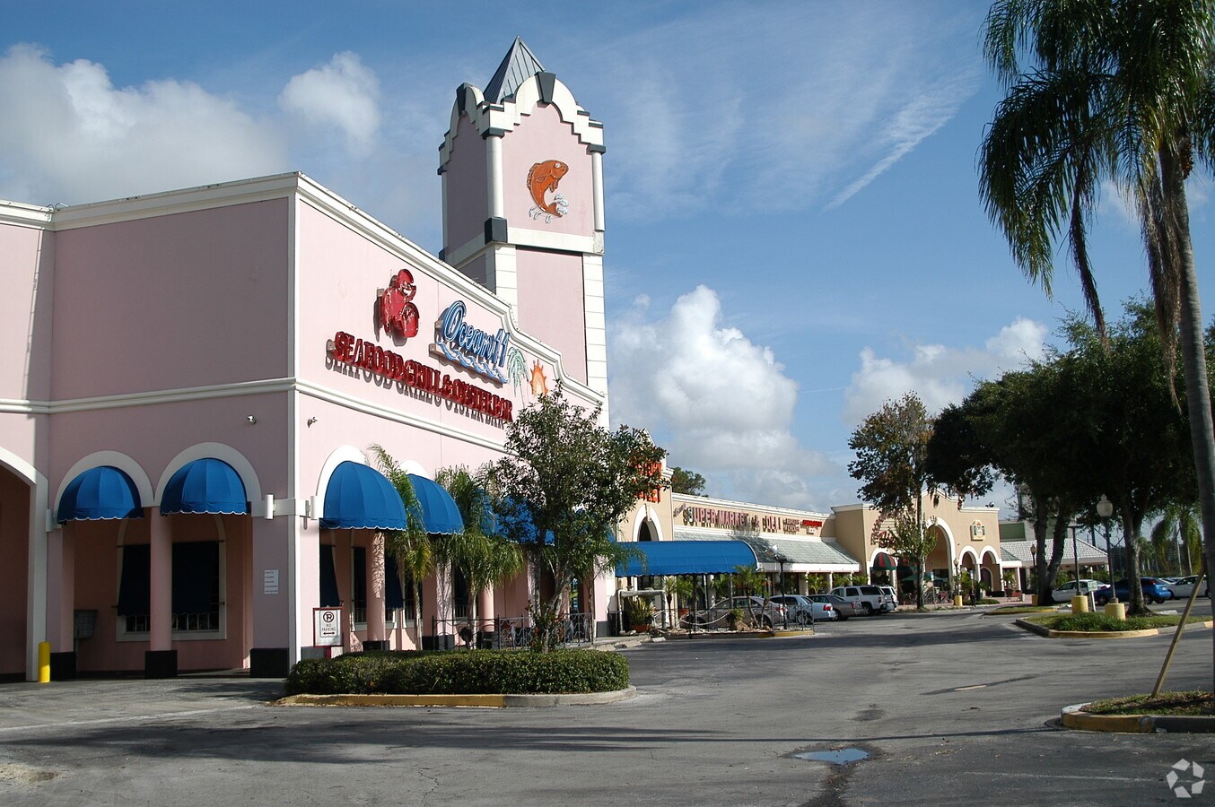 2901 Parkway Blvd, Kissimmee, FL 34747 Parkway Pavilion