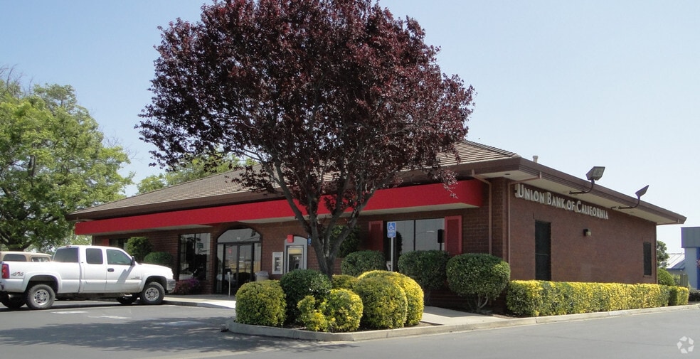 998 Tharp Rd, Yuba City, CA 95993 Office/Retail for Lease