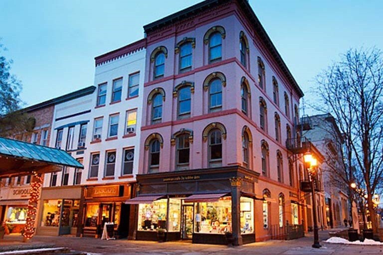 158 E State St, Ithaca, NY 14850