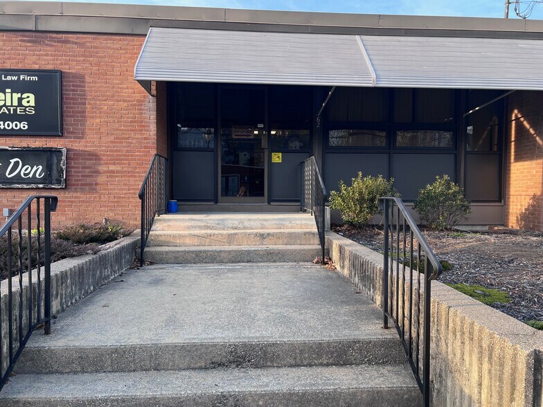 62 Hamlet Ave, Woonsocket, RI for sale - Building Photo - Image 1 of 1