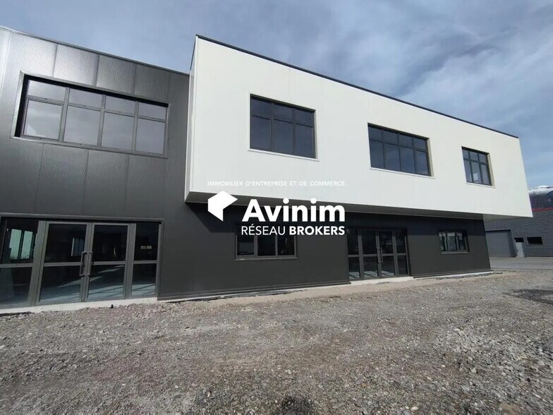 Flex in Marnaz for lease - Building Photo - Image 3 of 5