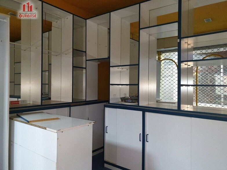 Retail in Ourense, Orense for lease - Building Photo - Image 3 of 4