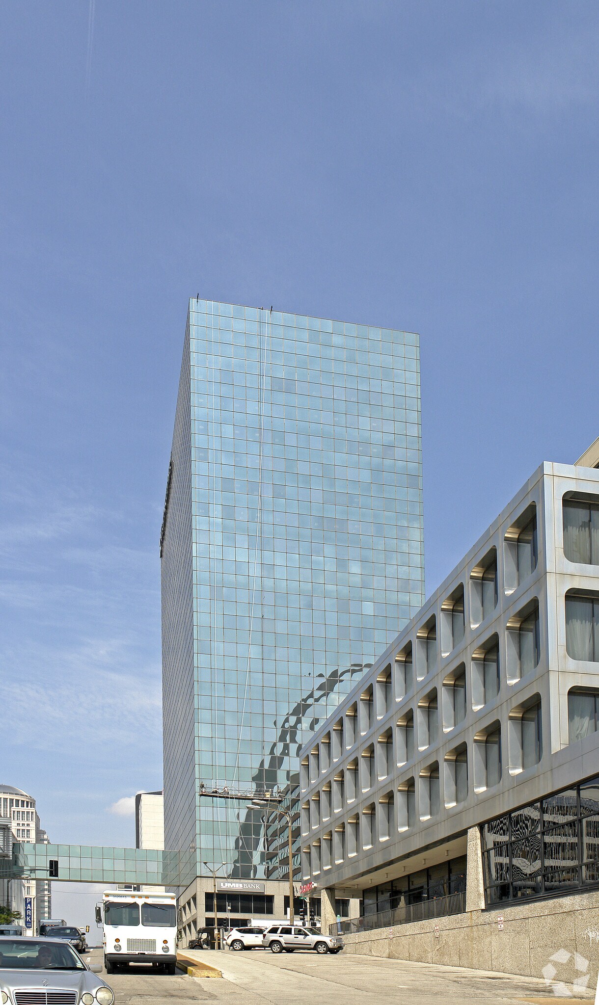 10 S Broadway, Saint Louis, MO for lease Primary Photo- Image 1 of 11