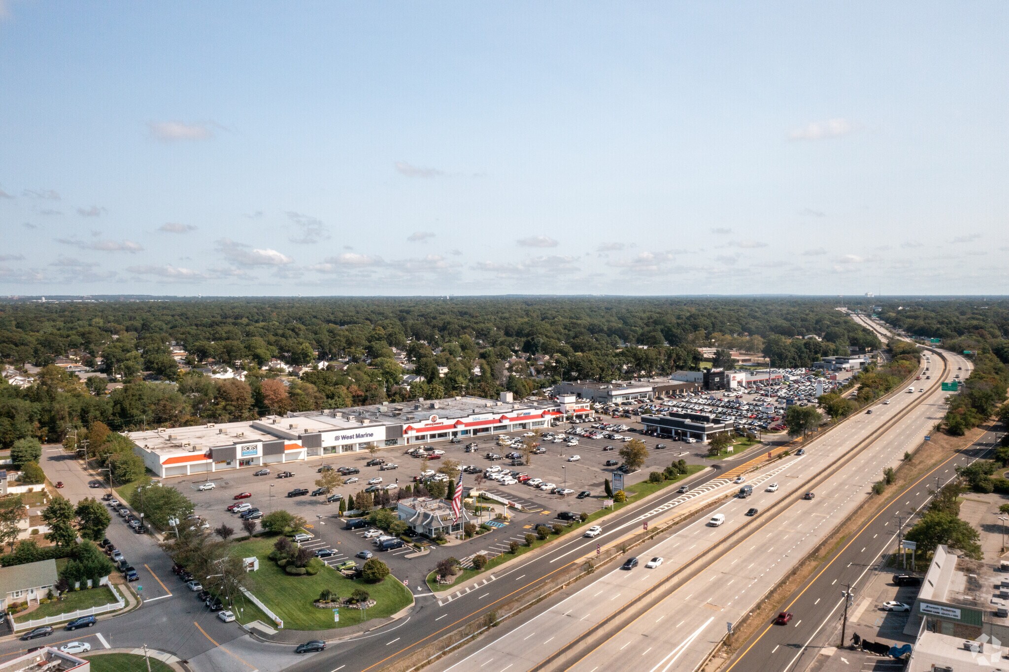 187 Sunrise Hwy, West Islip, NY 11795 South Bay Commons