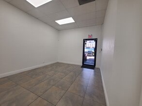 1450 SW 3rd St, Pompano Beach, FL for lease Interior Photo- Image 2 of 14