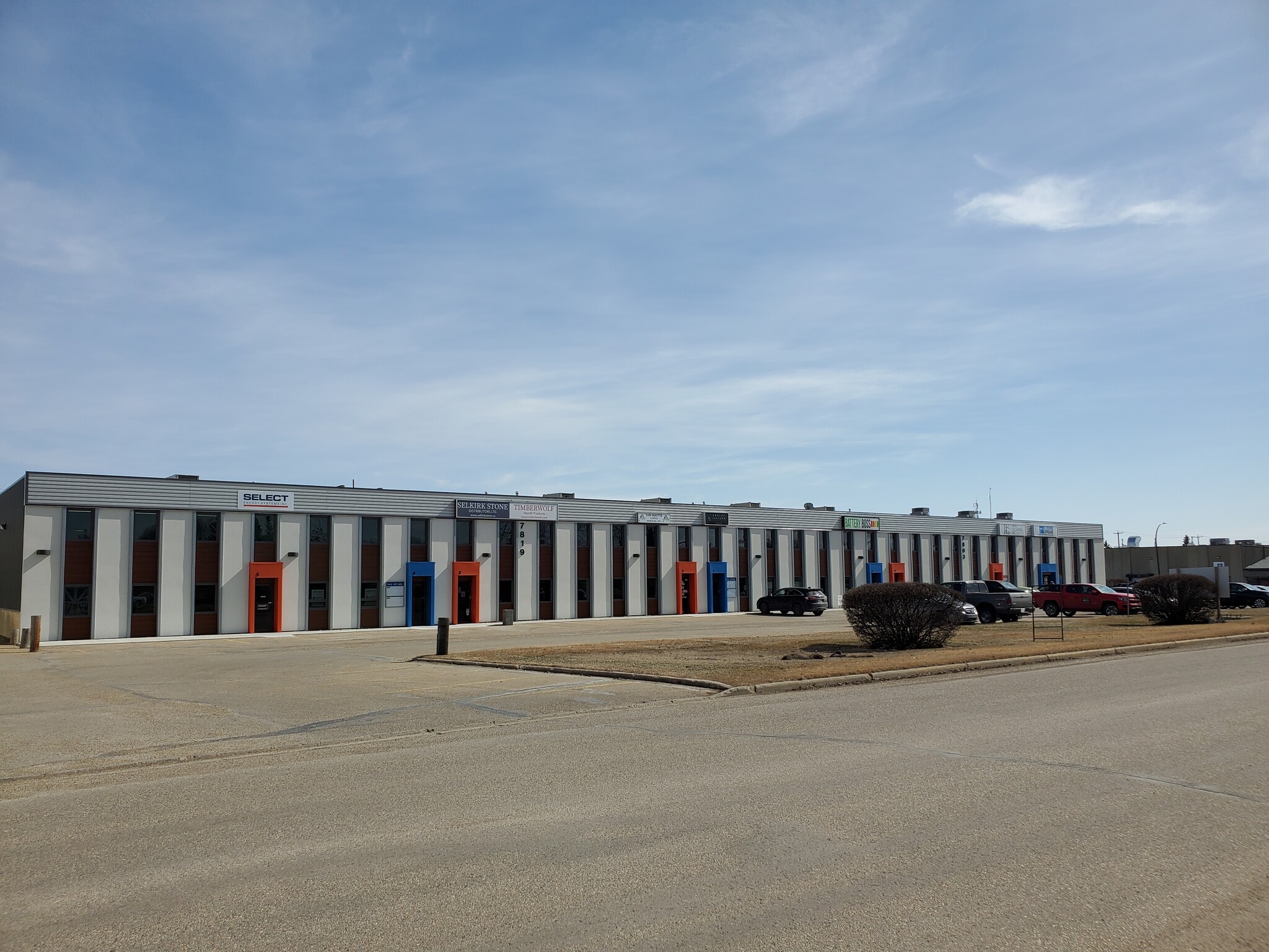 7819 50 Ave, Red Deer, AB for lease Building Photo- Image 1 of 8