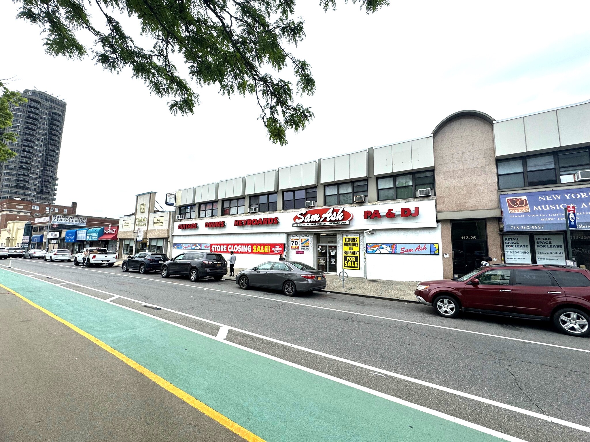 11325-113-29 Queens Blvd, Flushing, NY for lease Building Photo- Image 1 of 2