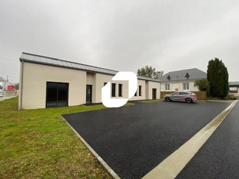 Flex in Nort-sur-Erdre for lease - Building Photo - Image 3 of 9