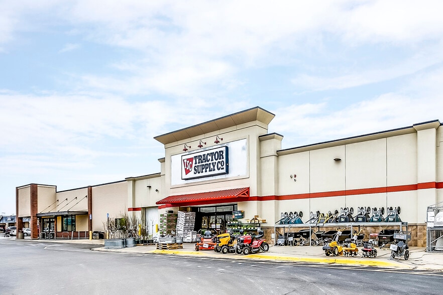 1312 1430 Industrial Rd Emporia Ks 66801 Emporia West Plaza Loopnet Com
