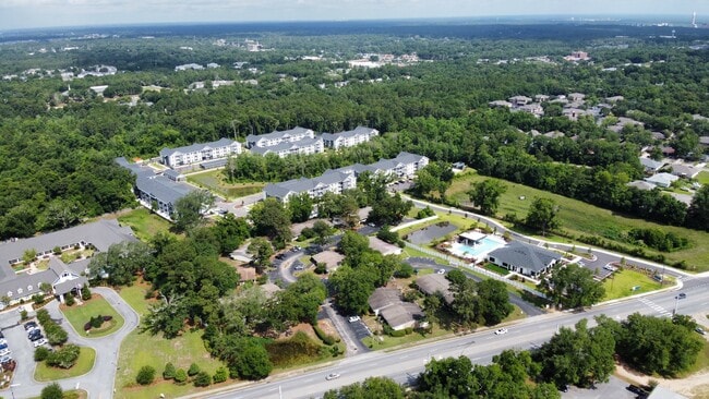 More details for 8619 N Davis Hwy, Pensacola, FL - Multifamily for Sale