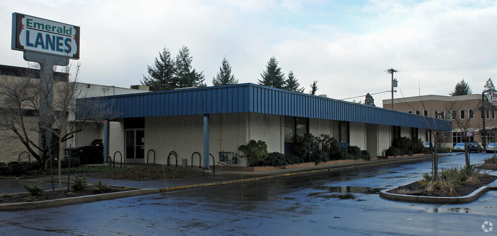 140 Oakway Rd, Eugene, OR for sale - Building Photo - Image 2 of 4