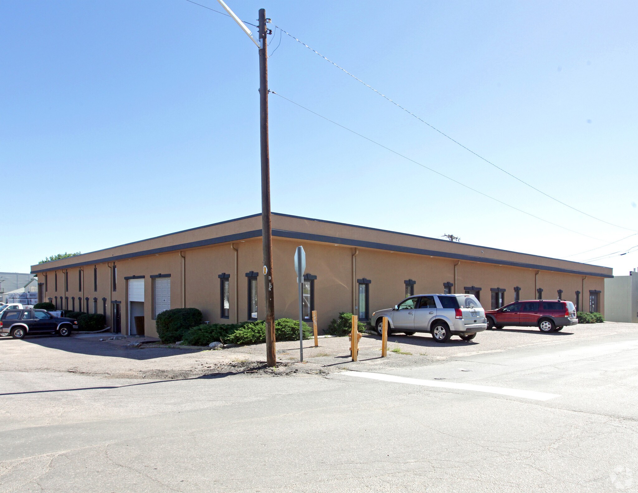 2040-2080 W Hamilton Pl, Sheridan, CO for sale Primary Photo- Image 1 of 1