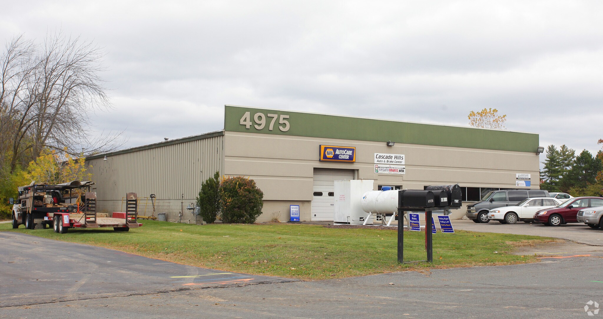 4975 Starr Dr SE, Grand Rapids, MI for sale Primary Photo- Image 1 of 1