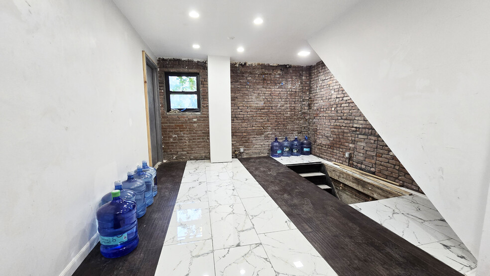 144 Nevins St, Brooklyn, NY for lease - Building Photo - Image 3 of 5