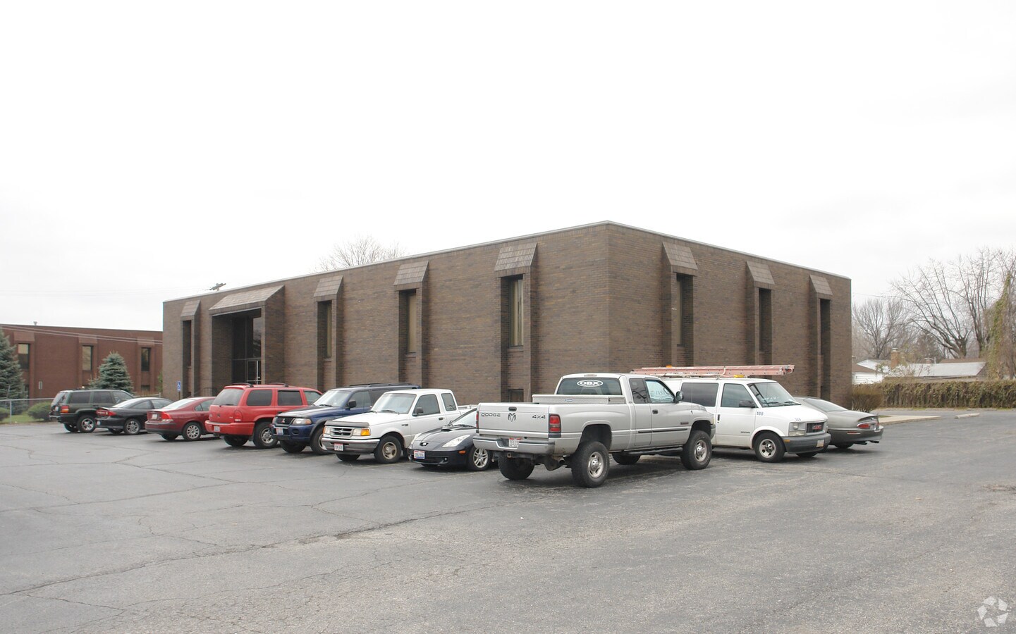 3901 E Livingston Ave, Columbus, OH 43227