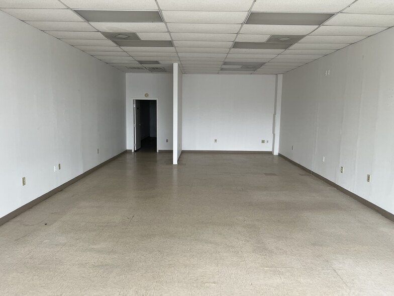 1101 Highway 280 Byp, Phenix City, AL for lease - Interior Photo - Image 2 of 6