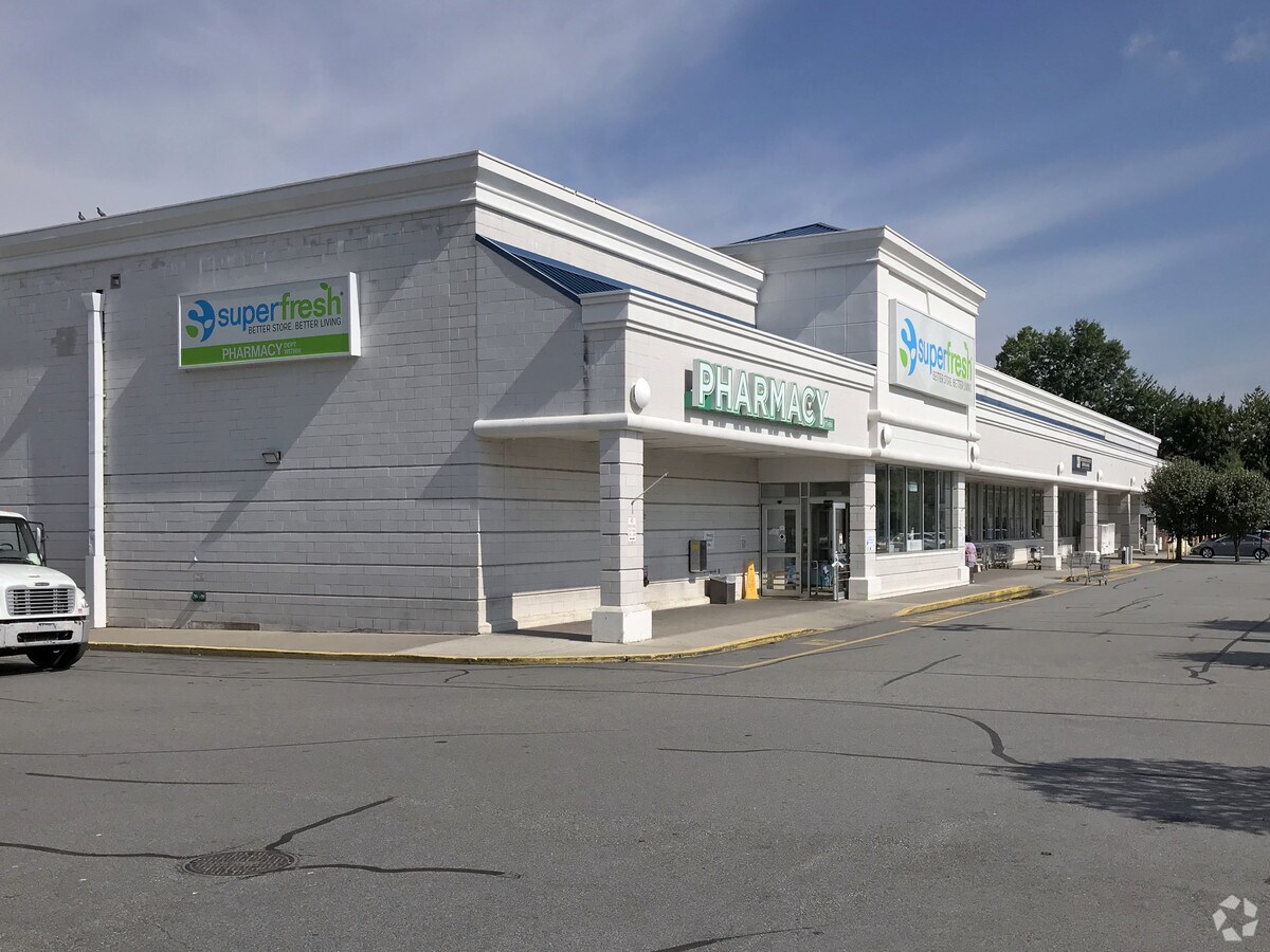 3501 Amboy Rd, Staten Island, NY 10306