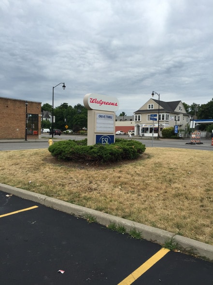 1490 Lake Ave, Rochester, NY for lease - Building Photo - Image 3 of 13