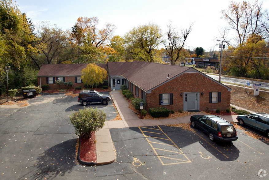 180 Poquonock Ave, Windsor, CT for lease - Building Photo - Image 2 of 29