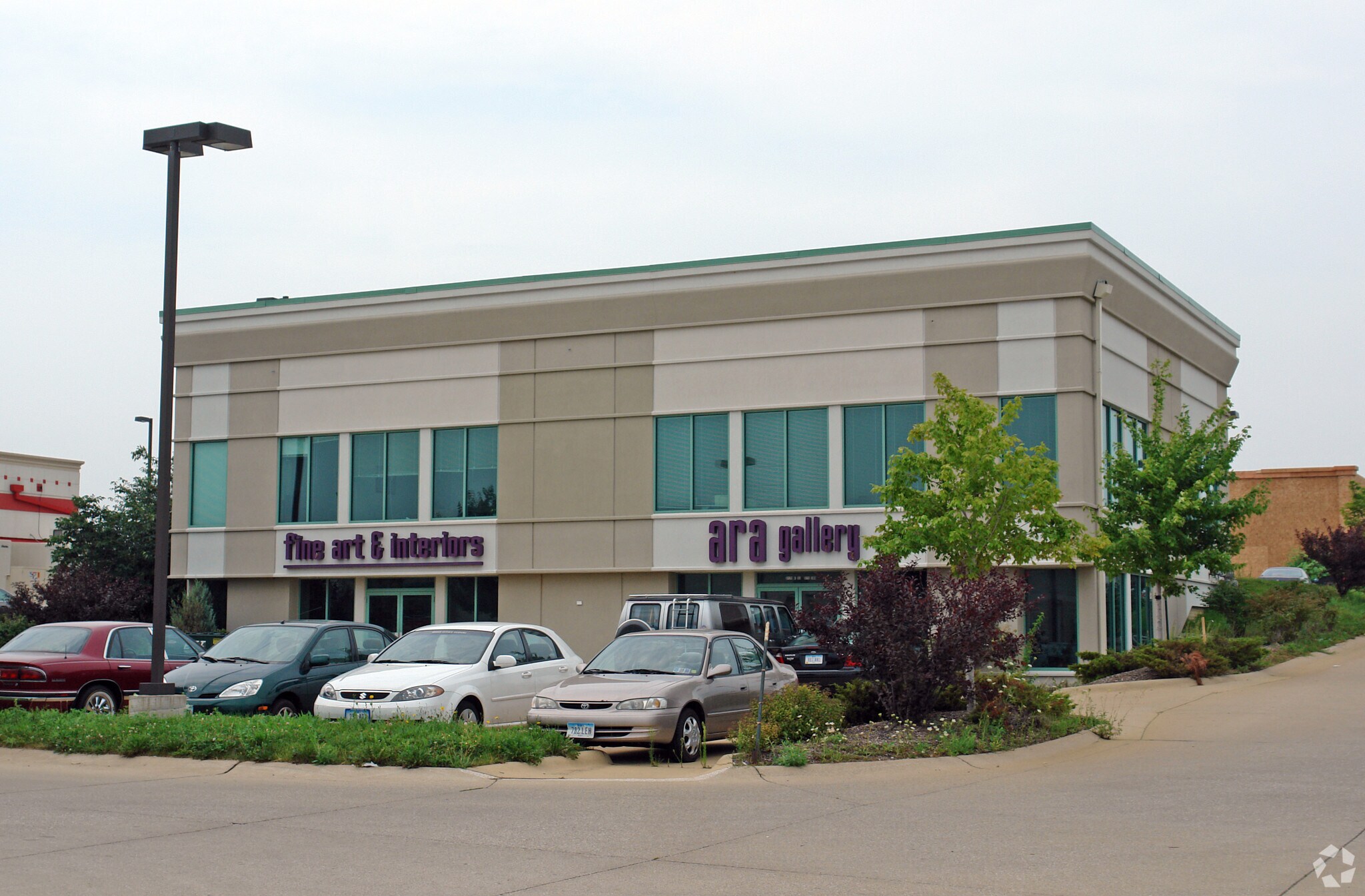 3170 E 53rd St, Davenport, IA for lease Primary Photo- Image 1 of 23