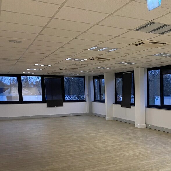 232 Rue De La Découverte, Labège for lease - Interior Photo - Image 3 of 12