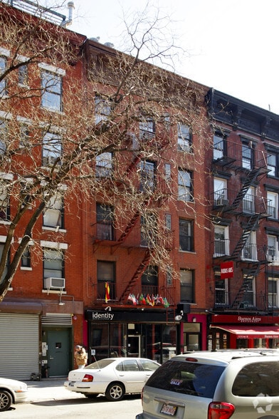 511 E 6th St, New York, NY for lease - Building Photo - Image 2 of 5