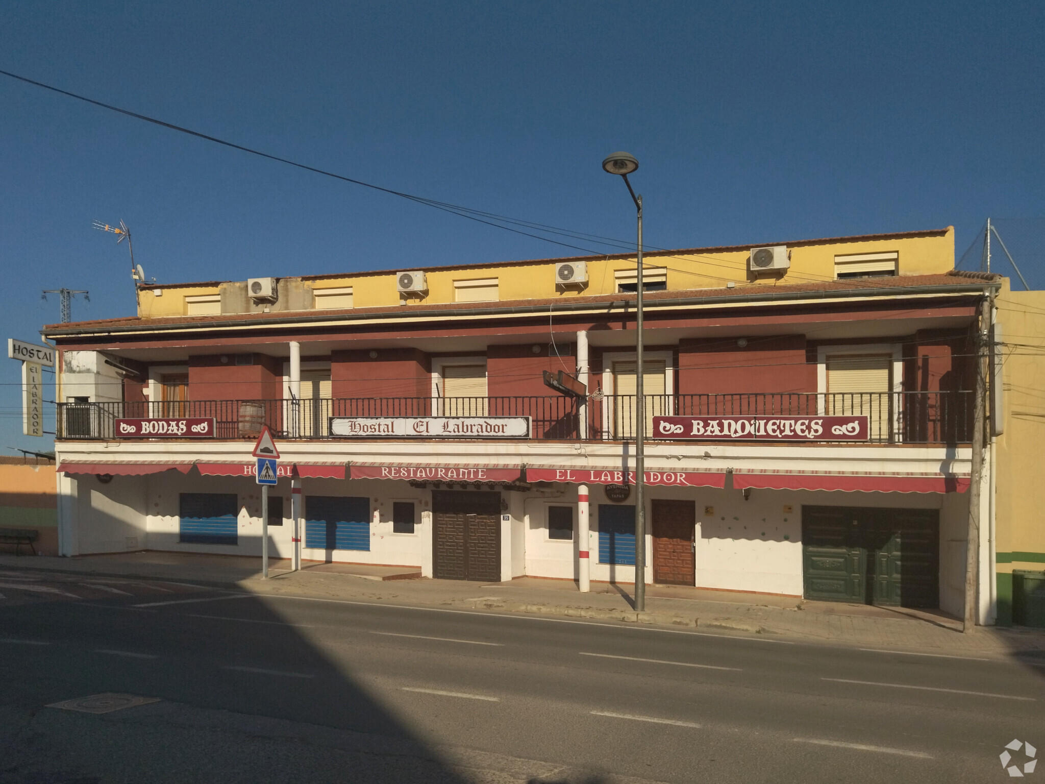 Carretera De Aranjuez, 35, Villaconejos, Madrid for sale Primary Photo- Image 1 of 18