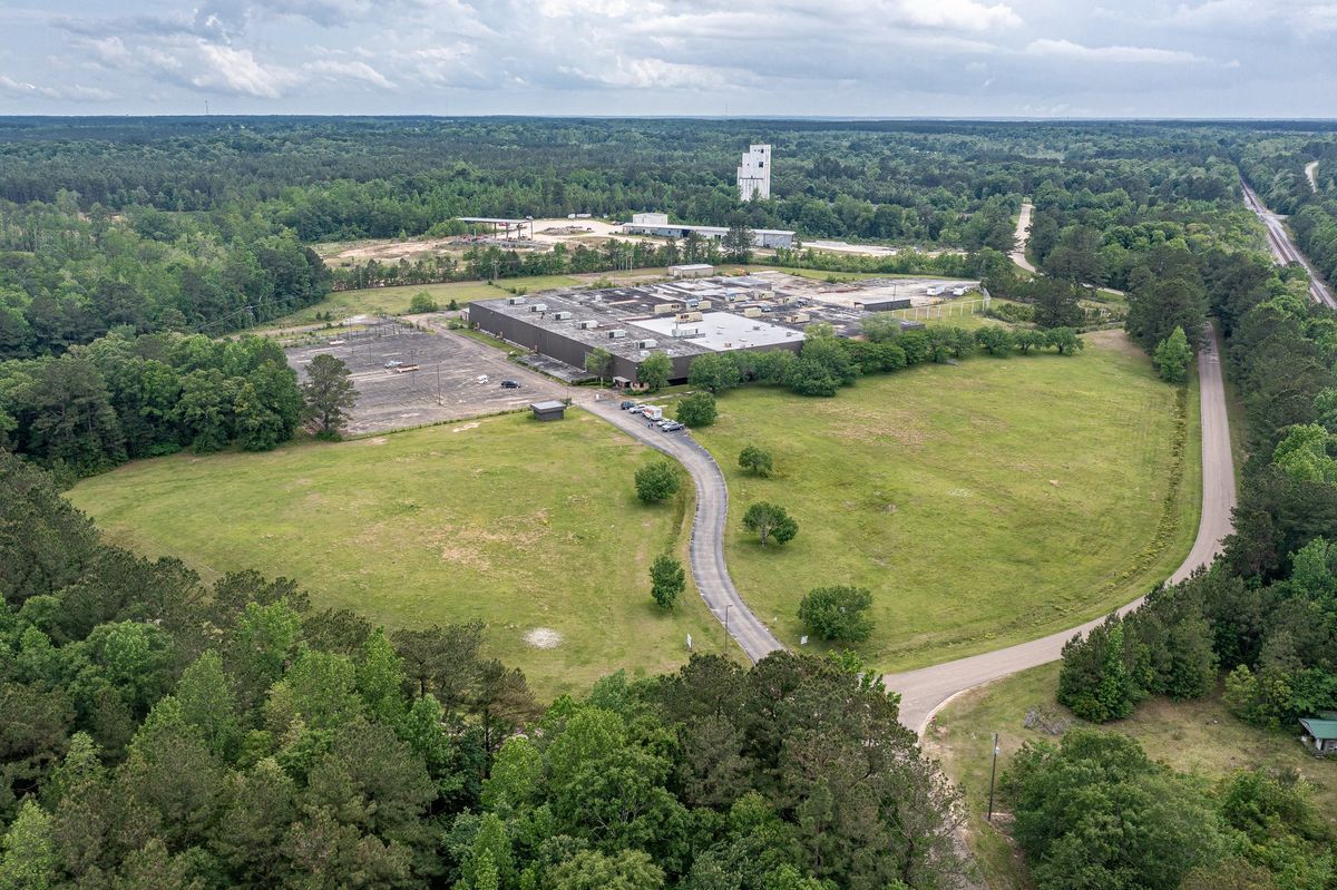 100 Industrial Parkway Rd, Lumberton, MS 39455 Industrial for Sale