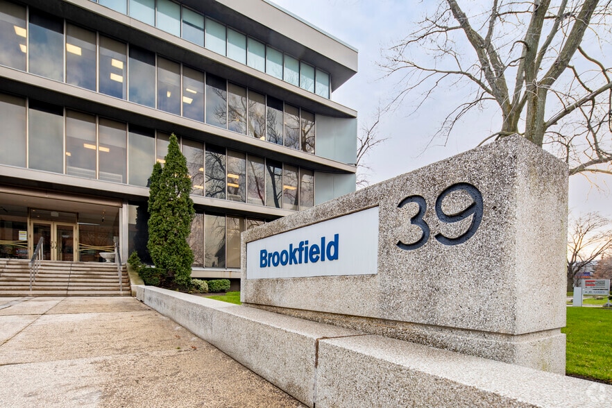 39 Wynford Dr, Toronto, ON for lease - Other - Image 3 of 4