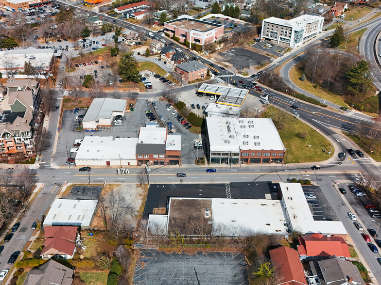 176 Broadway St, Asheville, NC for sale - Primary Photo - Image 1 of 24