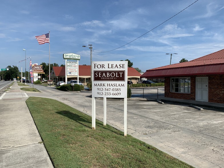 11155 Abercorn St, Savannah, GA 31419