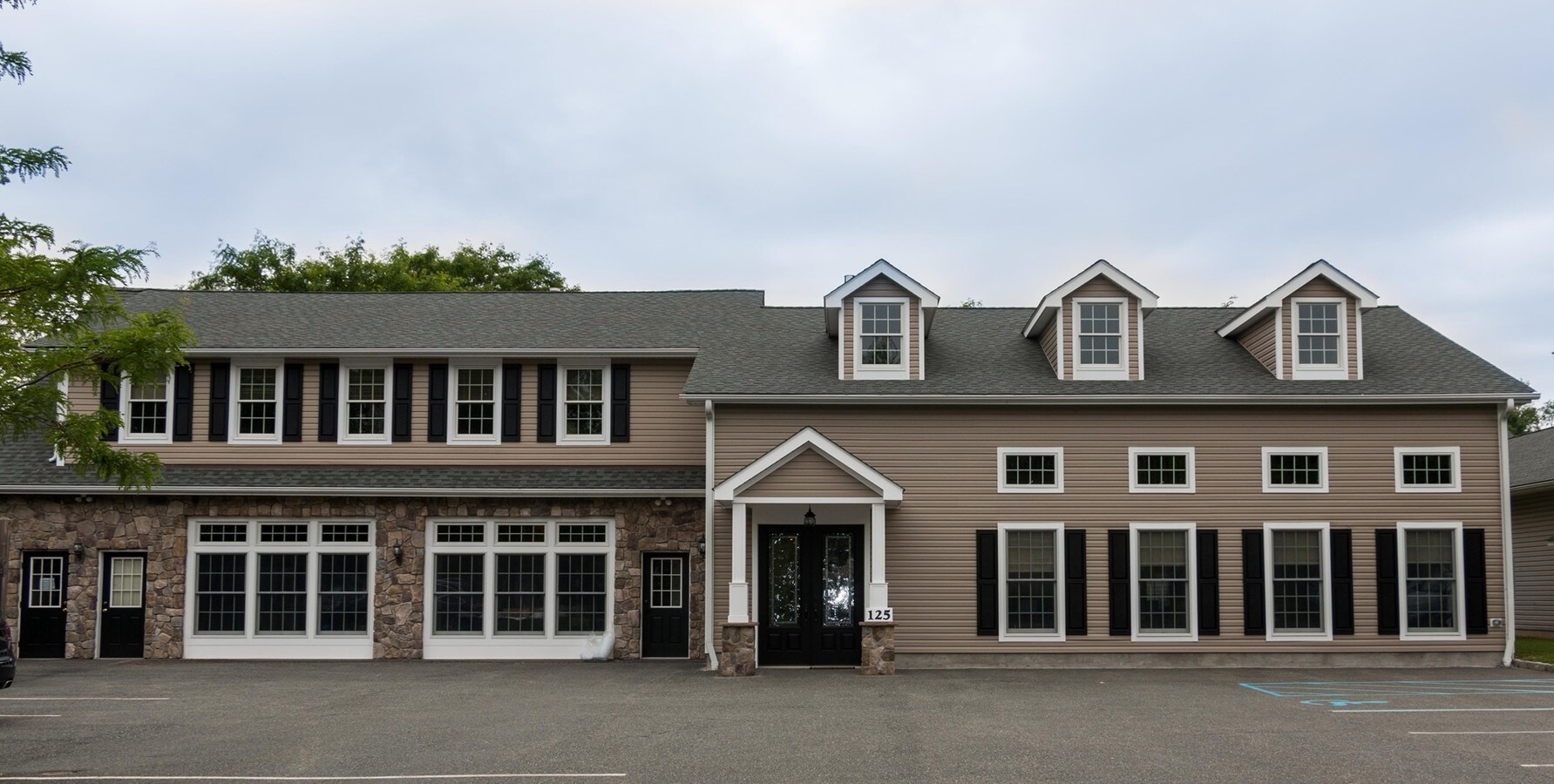 125 Maple Ave, Chester, NJ 07930