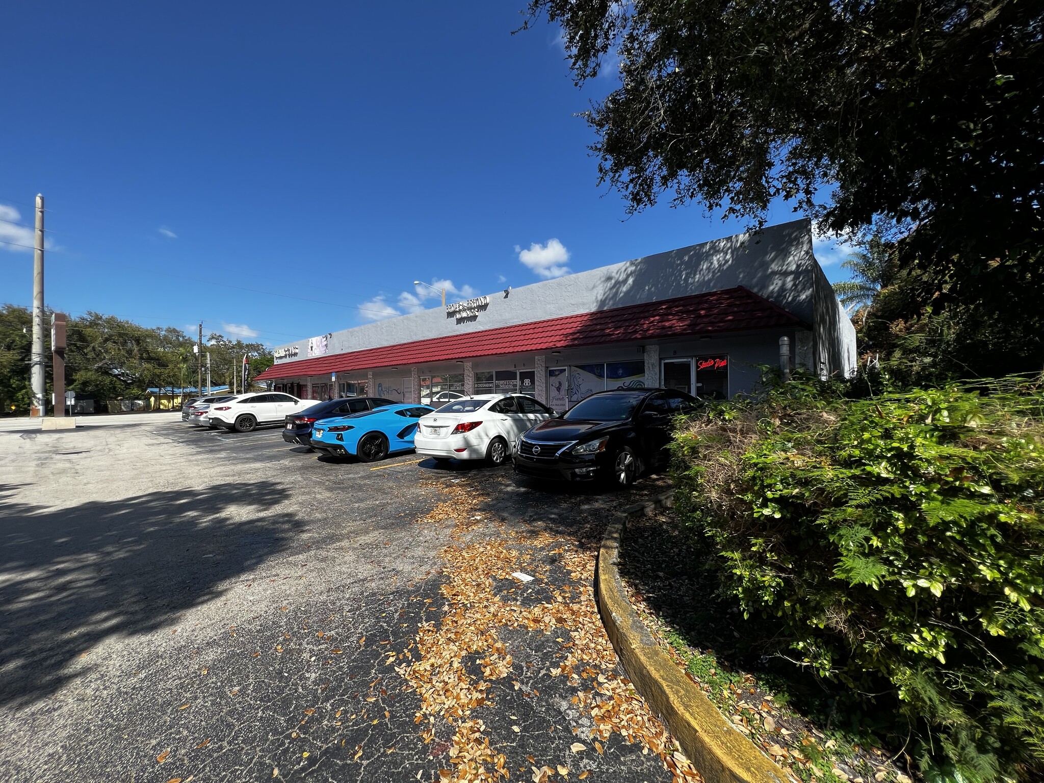 5890-5892 Stirling Rd, Hollywood, FL for sale Primary Photo- Image 1 of 11