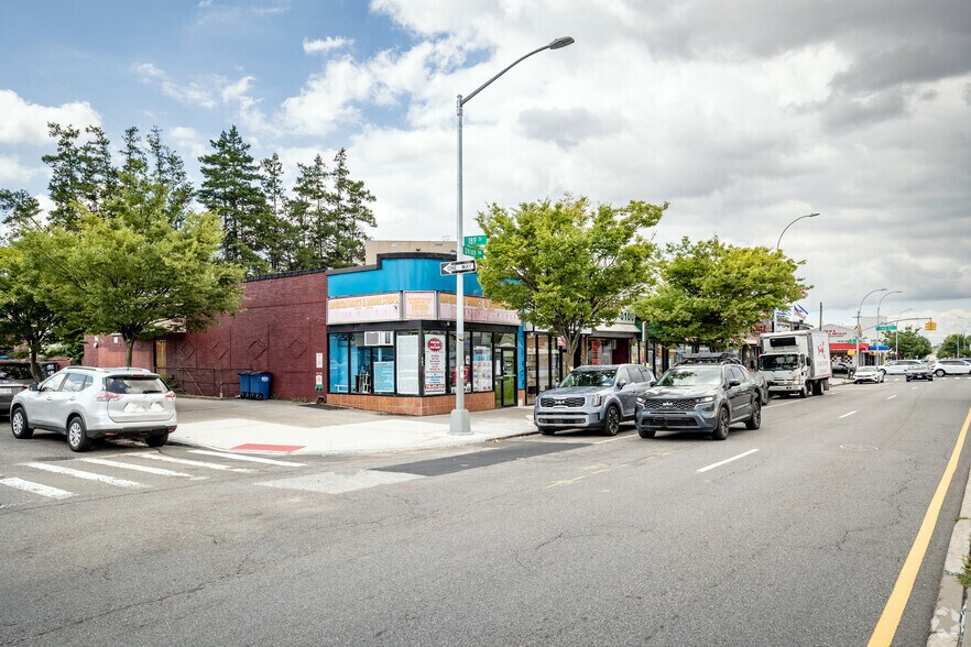 18818 Union Tpke, Fresh Meadows, NY for lease - Building Photo - Image 2 of 5